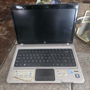 HP Pavillion dm4-1160us Entertainment Notebook